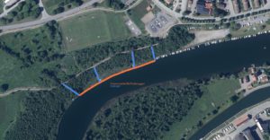 Skiss över planerad flytbrygga och stigar vid Motala ström i Borensberg.